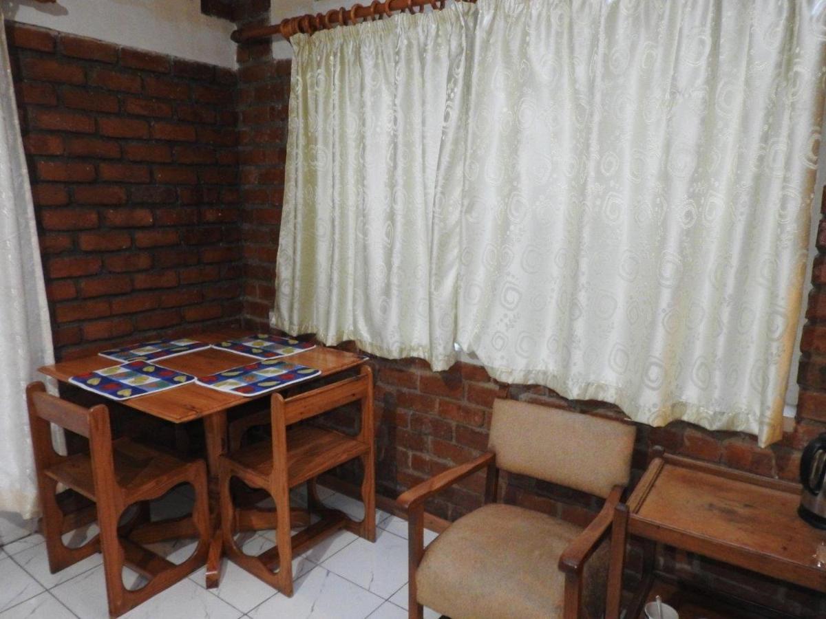 Madrugada Villa Mutare Buitenkant foto